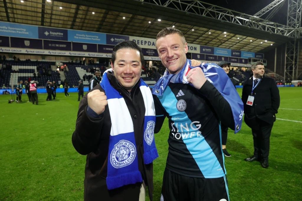 “เลสเตอร์” ทำลายสถิติคว้าแชมป์แชมเปียนชิพ สมัยที่ 8 คัมแบ็คพรีเมียร์ลีกภายในปีเดียว