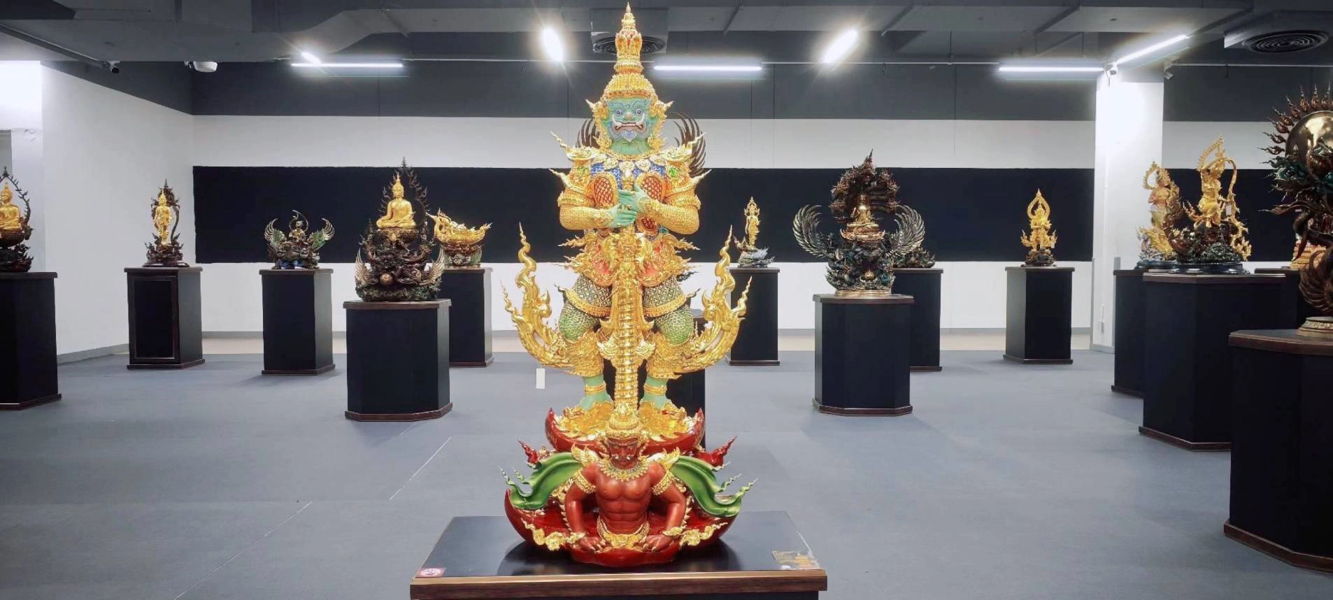 วรธ จัดแสดง งานพุทธศิลป์มากที่สุดในโลกBuddhist Art Thailand 2024 ณ Paseo Park กาญจนาภิเษก