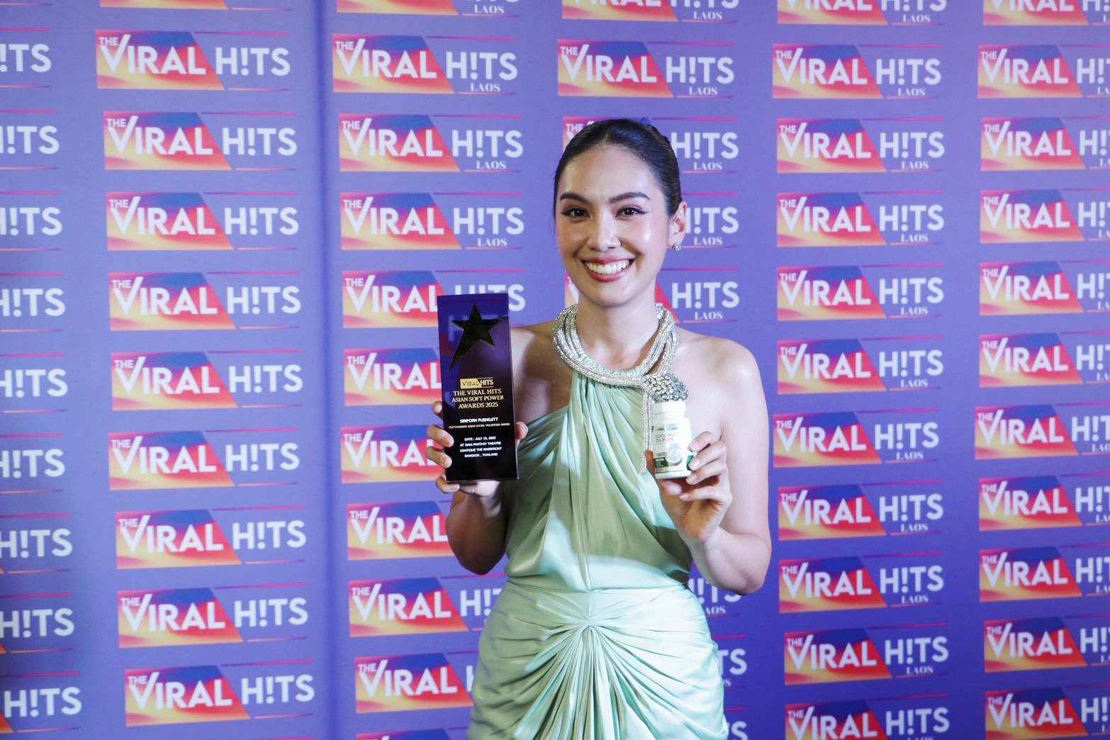 ตัวจริง ยืนหนึ่ง! แบรนด์ We Yurie co น้ำมันมะพร้าวสกัดเย็น+คอลลาเจนคว้ารางวัล The Viral Hits Asian Softpower Awards 2025