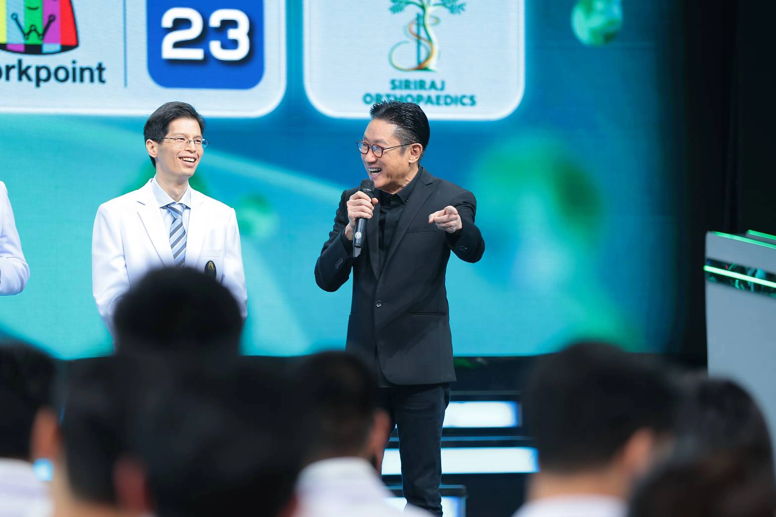 ภาควิชาศัลยศาสตร์ออร์โธปิดิคส์และกายภาพบำบัด คณะแพทยศาสตร์ศิริราชพยาบาล มหาวิทยาลัยมหิดล ร่วมกับ เวิร์คพอยท์ฯ เปิดพื้นที่ให้ “นักศึกษาแพทย์”ประชันความรู้ด้านออร์โธปิดิคส์ ใน รายการควิซโชว์ “The Bone เก่งเข้ากระดูก by ศิริราช”