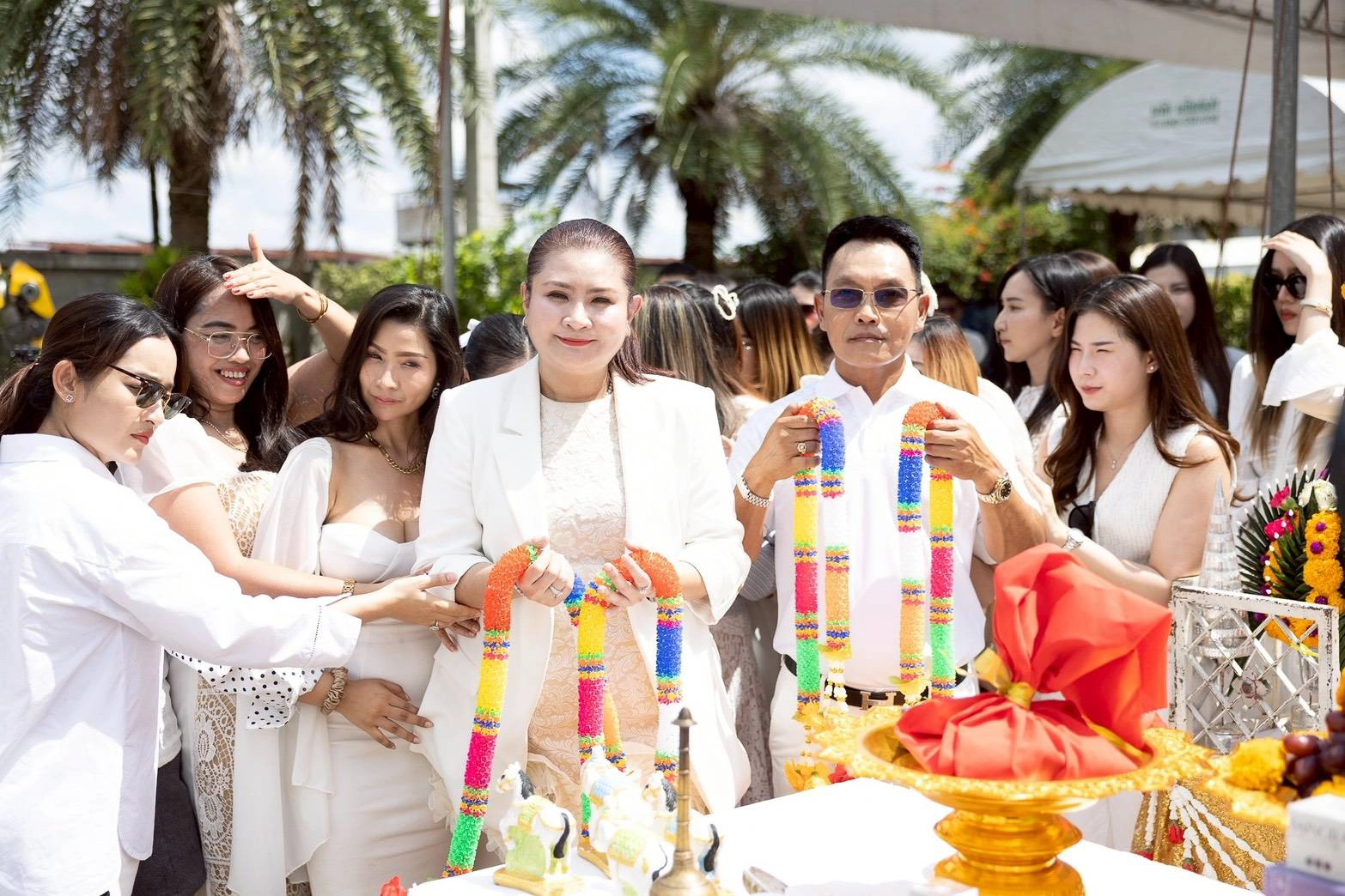 บริษัท สกิน มายด์ คอสเม่ จำกัด (SMC) จัดใหญ่ ฉลองยอดขายสุดปัง ให้แบรนด์ในเครือ ทำพิธีบวงสรวง