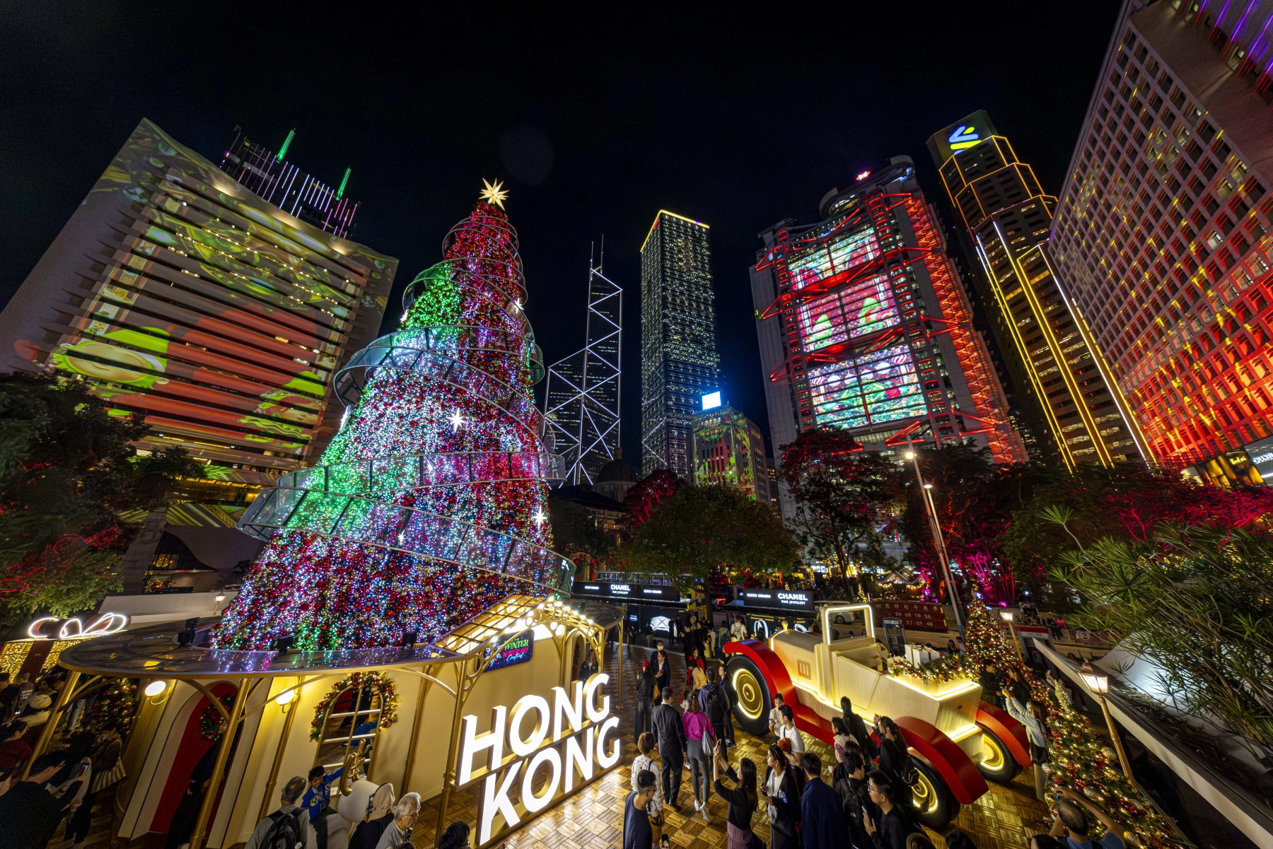 ‘ฮ่องกง’ เตรียมจัดงานเคาต์ดาวน์รูปแบบใหม่ ณ ถนน Chater Roadตระการตากับการแสดงแสงไฟภายใต้ธีม “New Hopes, New Beginnings”เพื่อส่งต่อพลังบวกและคำอวยพรจากใจสู่คนทั่วโลก