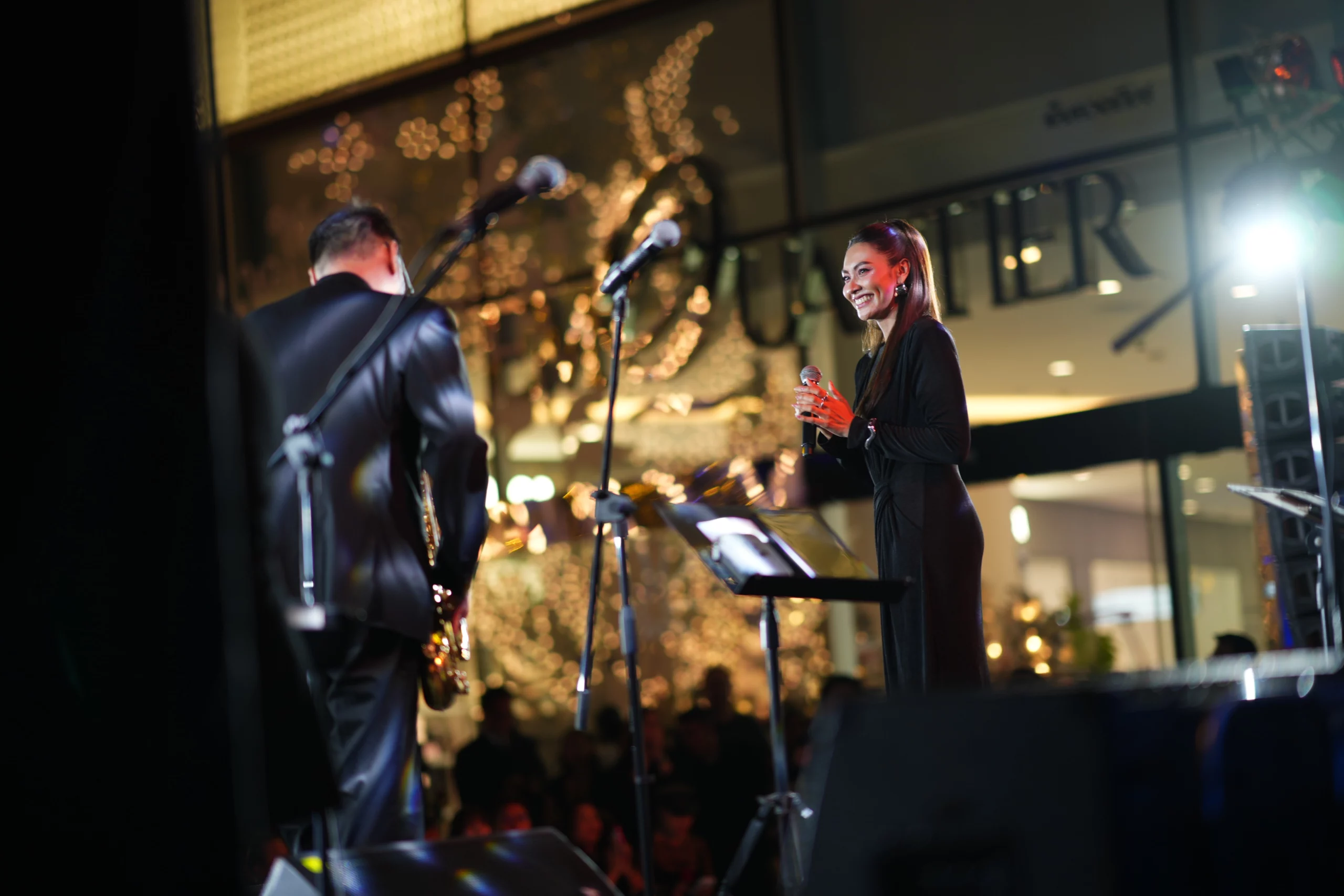 เอ็ม ดิสทริค จัดงาน “THE RHYTHM OF LOVE” บทเพลงแห่งความรักเพื่อน้อมรำลึกในพระมหากรุณาธิคุณ “พ่อแห่งแผ่นดิน”ผ่านบทเพลง    พระราชนิพนธ์แทนความรักอันทรงคุณค่า