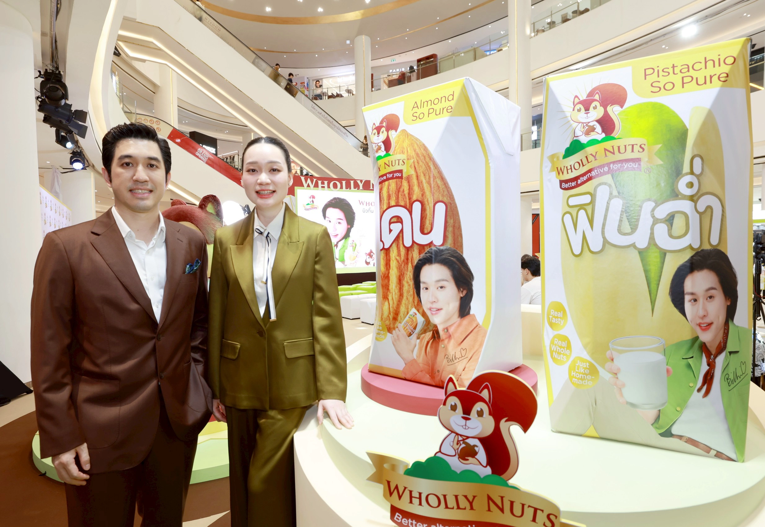 ซิมเพิ้ล ฟู้ดส์ โตแรง ครองแชมป์นมทางเลือกอันดับ 1ดึง “บิวกิ้น” นั่งพรีเซ็นเตอร์ โฮลี่ นัทส์® เดินเกมรุกครองใจคนรุ่นใหม่