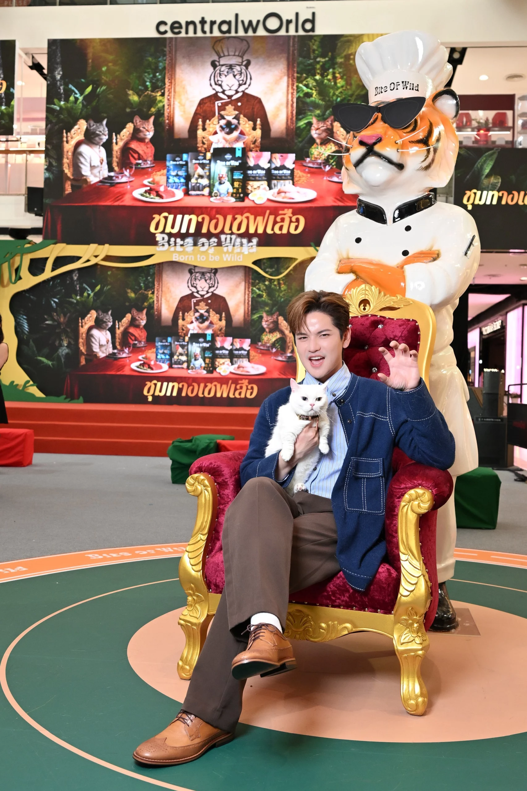 เต๋า – เศรษฐพงศ์ ควงลูกสาว น้องแฮปปี้เปิดตัวครั้งแรกในงาน Bite of Wild “ชุมทางเชฟเสือ”ผลิตภัณฑ์อาหารแมวระดับพรีเมียม จากวัตถุดิบธรรมชาติเนื้อแท้คุณภาพเยี่ยมพร้อมร่วมเปิดประสบการณ์มื้อสุดพิเศษปลุกพลังเสือ