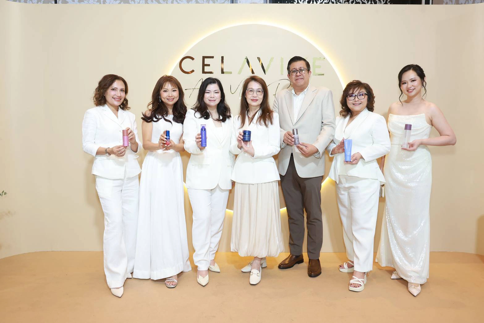USANA เปิดตัว “CELAVIVE” ในไทย ก้าวใหม่สู่ตลาด Beauty & Wellnessชู 3 นวัตกรรมการดูแลผิว พร้อม 7 ผลิตภัณฑ์ครบทุกขั้นตอนต่อยอดกว่า 3 ทศวรรษแห่งวิทยาศาสตร์สุขภาพ สู่ความงามที่เป็นส่วนหนึ่งของทุกวัน